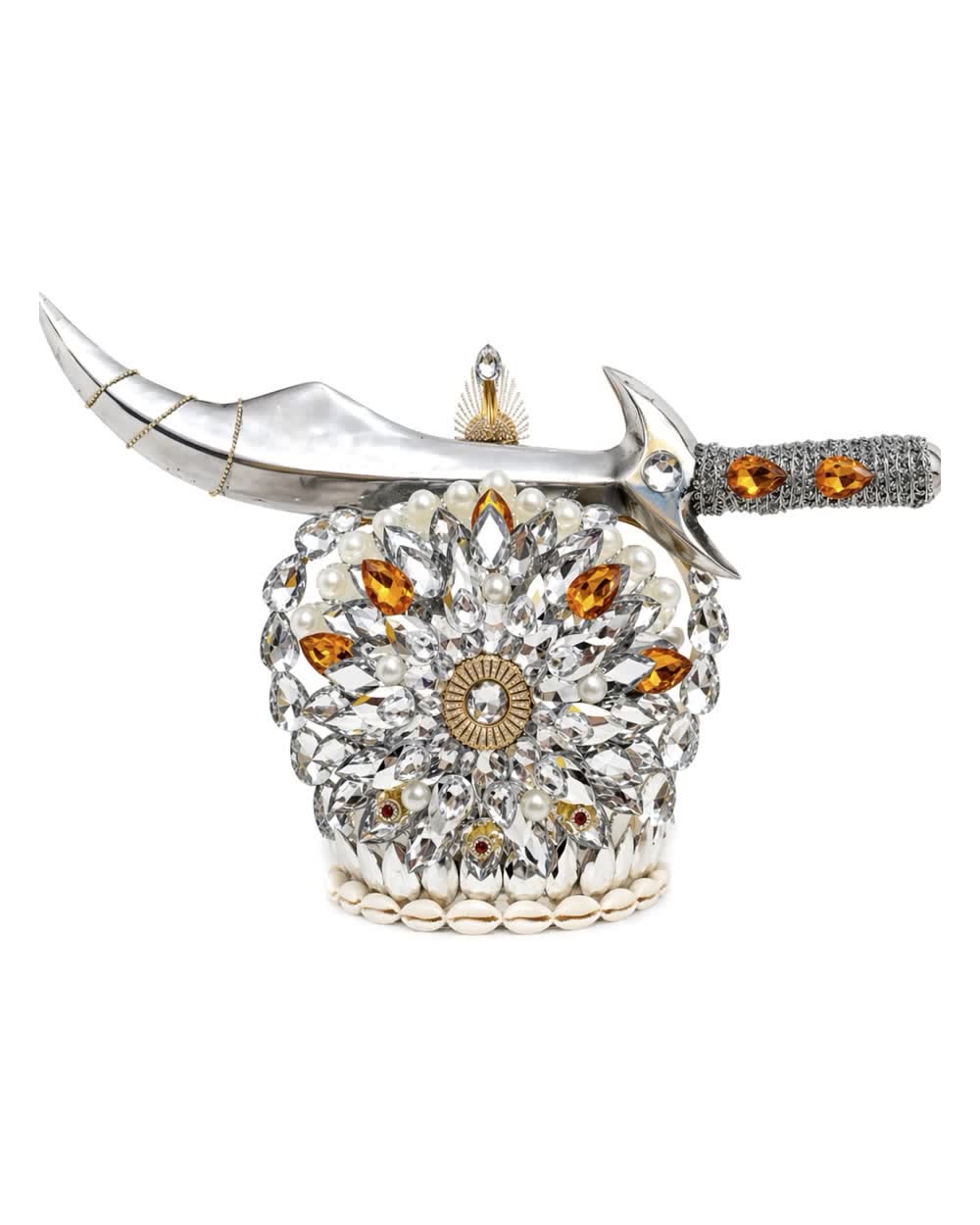 Corona de Obatalá con espada, cristales ámbar y caracoles