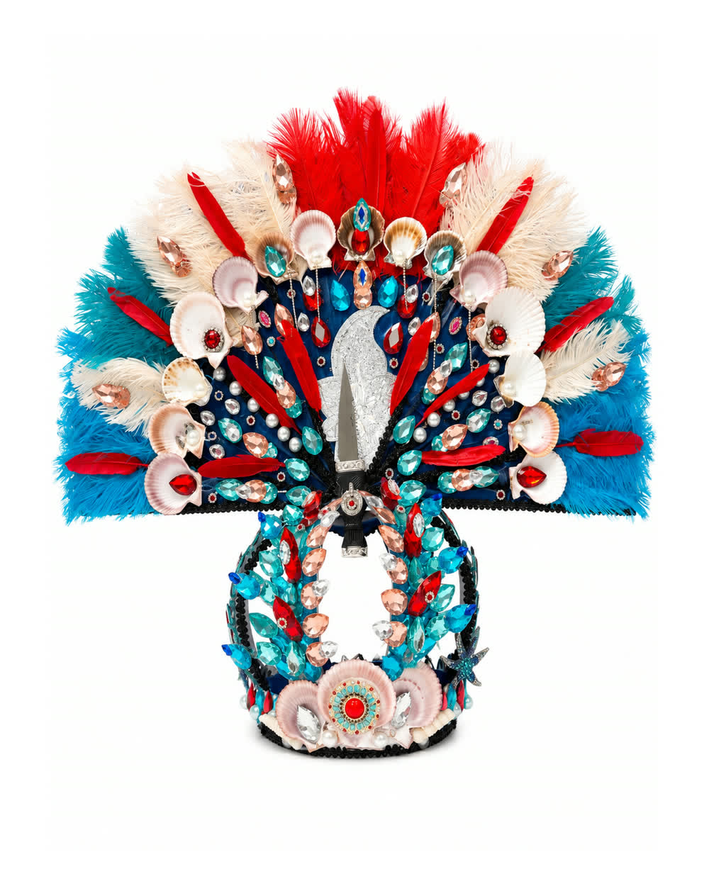 Corona de Yemayá con plumas rojas y turquesa y caracoles